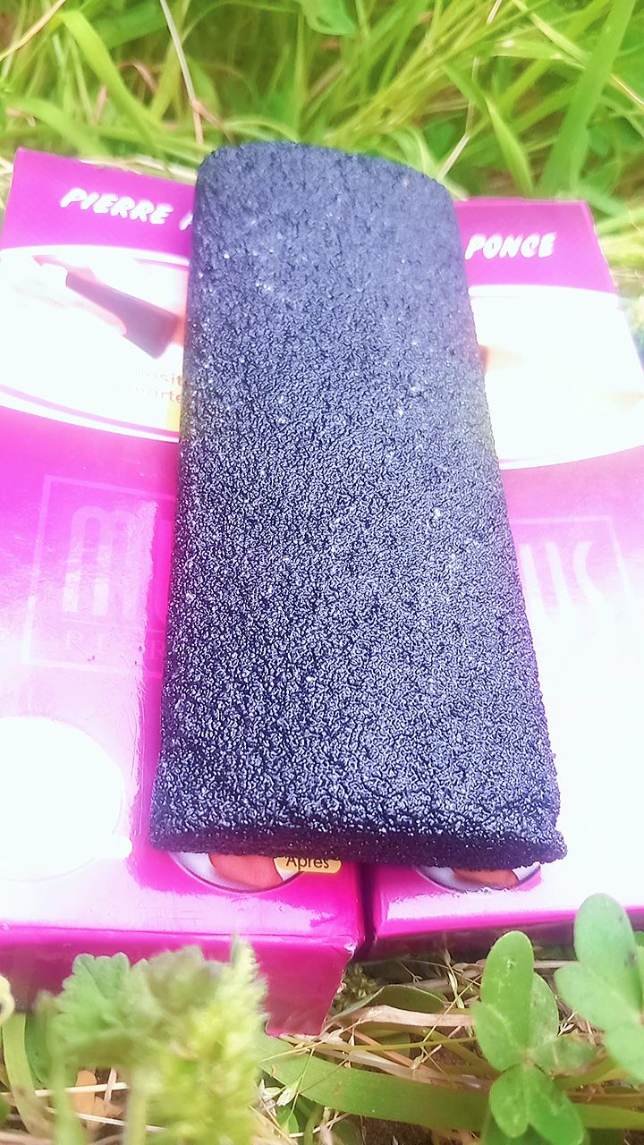 Pierre ponce pour pieds